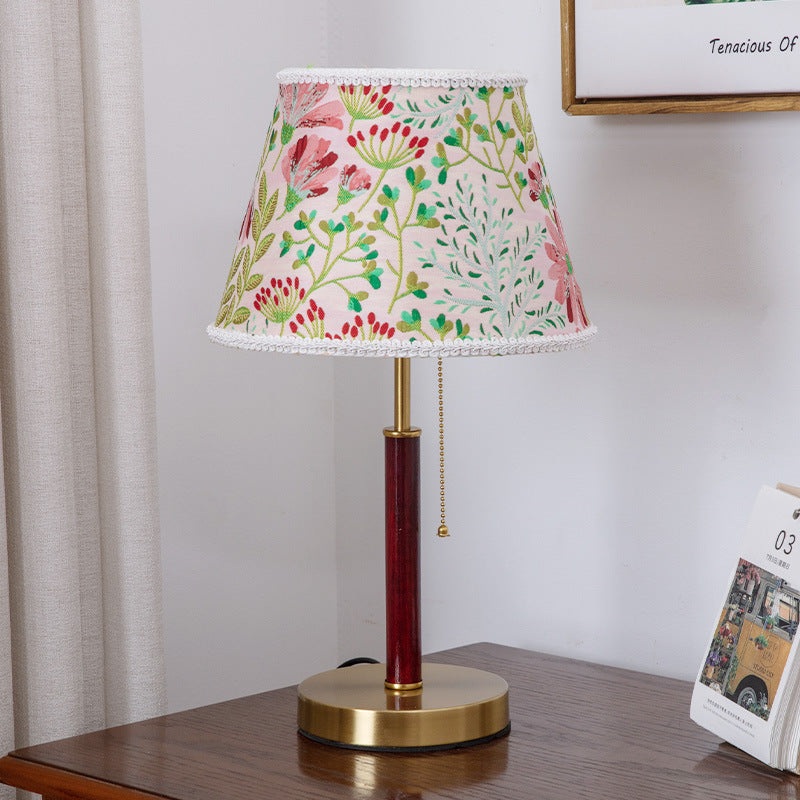 Traditional Vintage Drum Iron Fabric 1-Light Table Lamp For Living Room