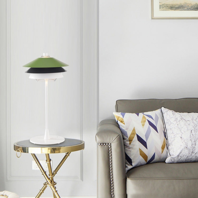 Contemporary Scandinavian Aluminum Glass Lampshade 1 - Light Table Lamp For Living Room