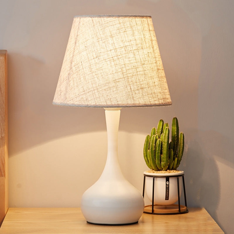 Contemporary Scandinavian Water Drops Scalloped Round Fabric Iron 1-Light Table Lamp For Living Room