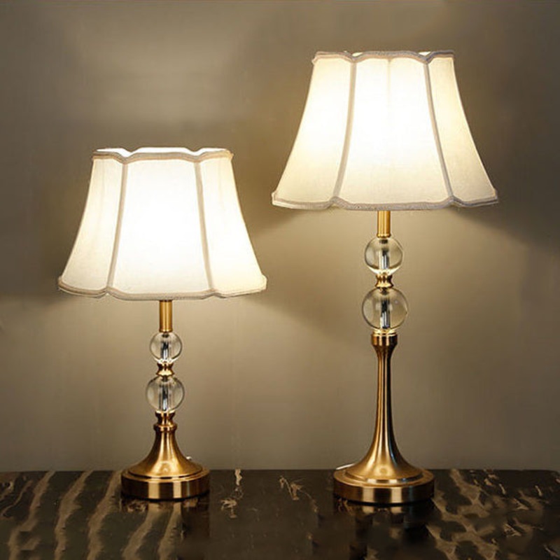 Traditional Chinese Lace Round Orb Fabric Brass 1-Light Table Lamp For Living Room