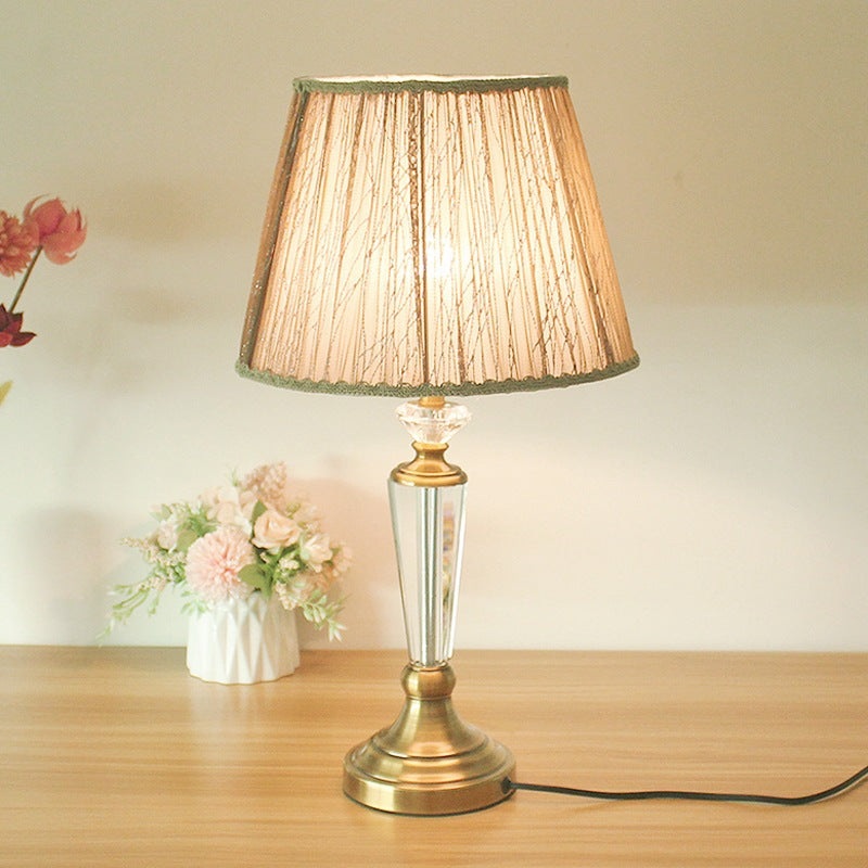 Traditional European Drum Iron Crystal Fabric 1-Light Table Lamp For Living Room