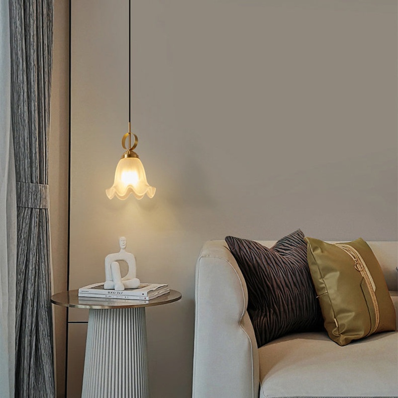 Traditional French Brass Glass Floral 1-Light Pendant Light For Bedside