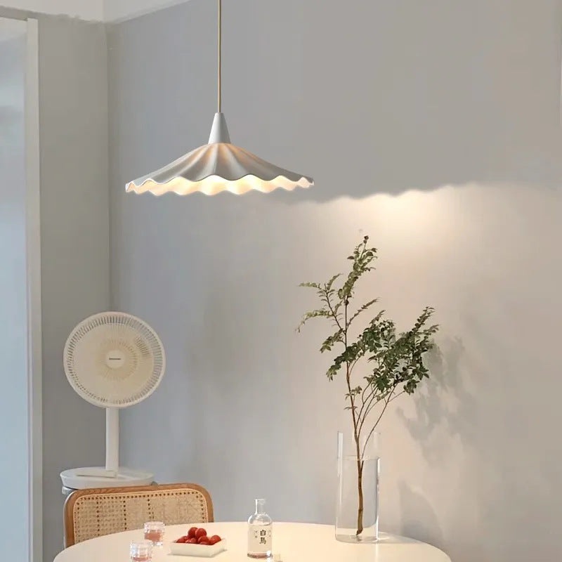 Traditional Vintage Ceramic Lotus Leaf Shade 1-Light Pendant Light For Living Room