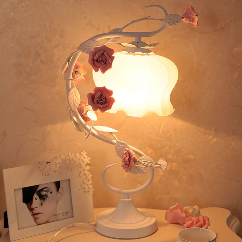 Vintage Romantic Pink Glass Ceramics Roses 1-Light Table Lamp