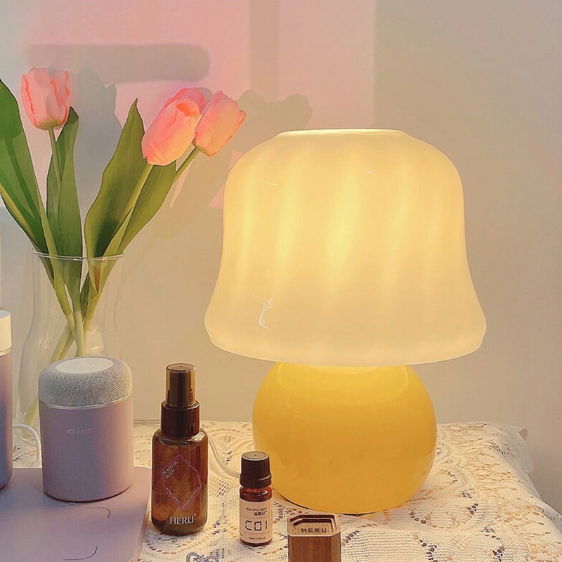 French Creative Cream Mushroom Design 1-Light Table Lamp
