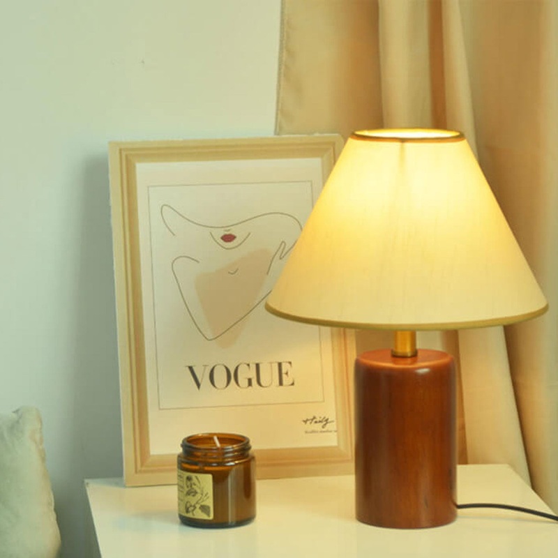 Vintage Pleated Cone Fabric Wooden Column 1-Light Table Lamp