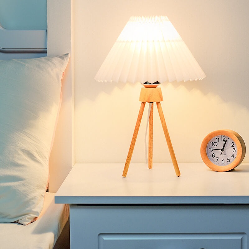 Nordic Retro Tripod Pleated Design Umbrella 1-Light Table Lamp
