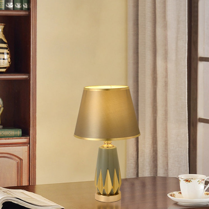Contemporary Luxury Fabric Round Shade Ceramic Alloy 1-Light Table Lamp For Bedroom