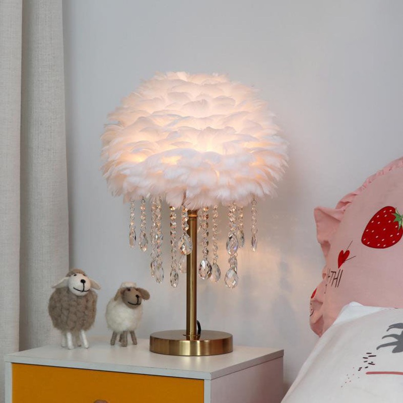 Nordic Creative Feather Round Crystal Tassel 1-Light Table Lamp