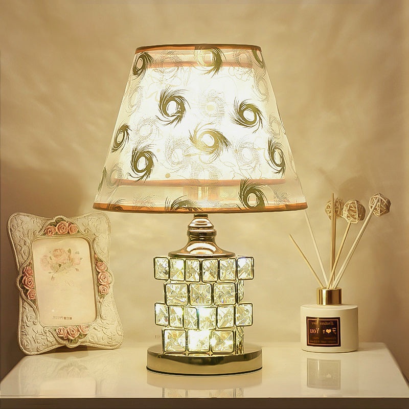 Contemporary Luxury Drum Iron Crystal Fabric 1-Light Table Lamp For Living Room